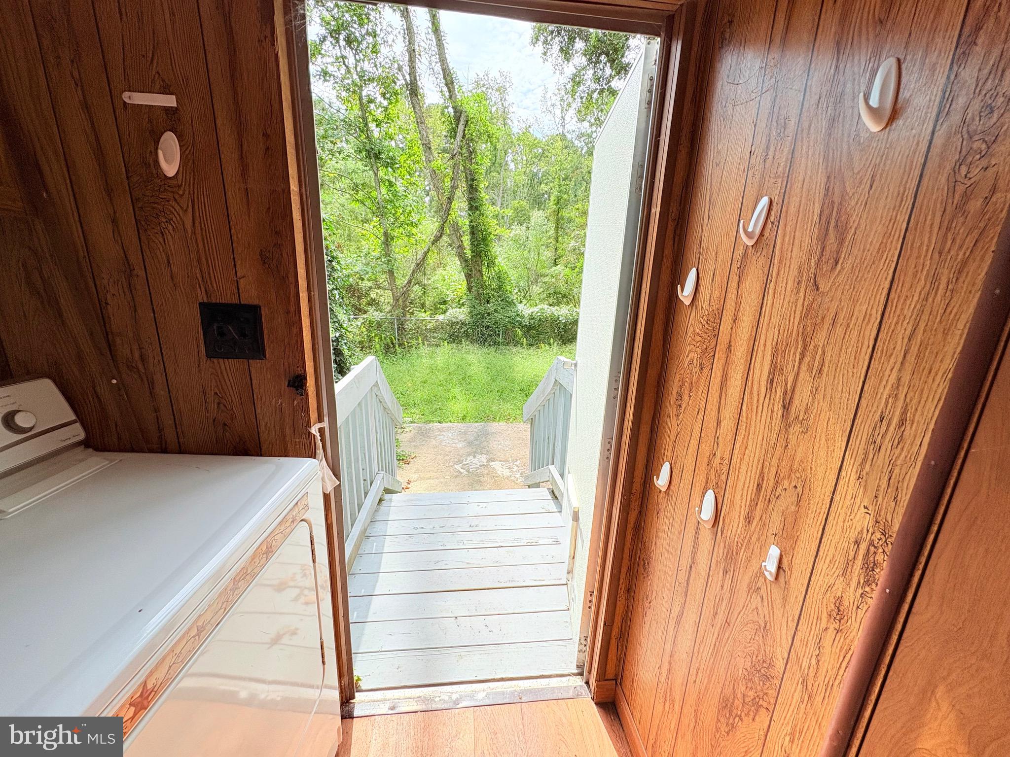27199 Nevitte Muir Road Westover, MD 21871 - Photo 23 of 31 a view of a balcony with wooden floor