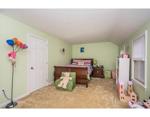 230 Pelczar Road Dracut, MA 01826 - Photo 17 of 30 Gallery Image 17