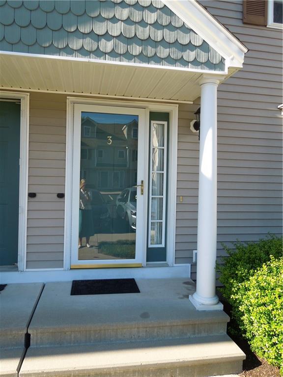 283 Bridge Street, Unit 3 Groton, CT 06340 - Photo 1 of 1 Front Entry