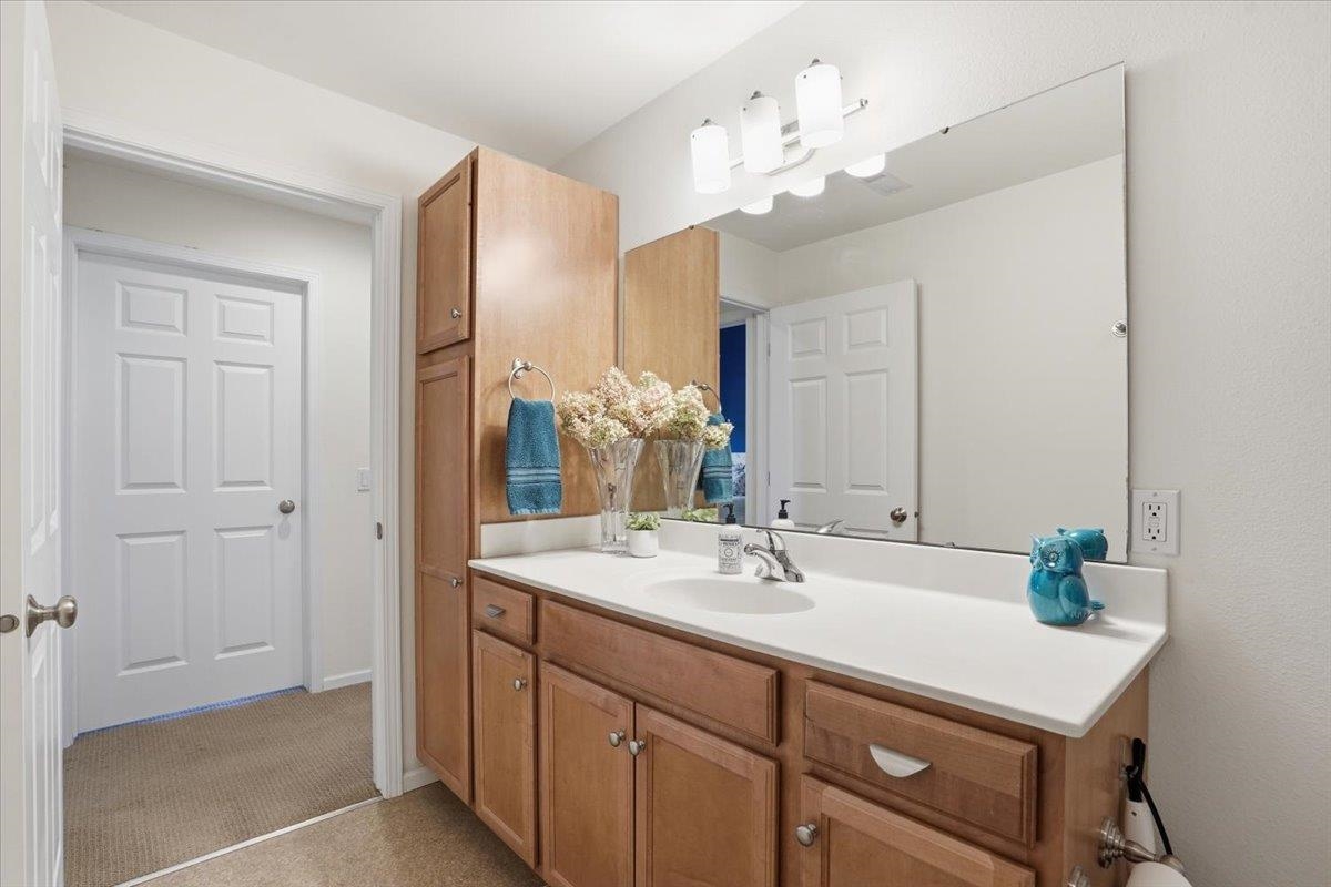36 Keystone Way, Unit 32 Fitchburg, WI 53711 - Photo 24 of 37