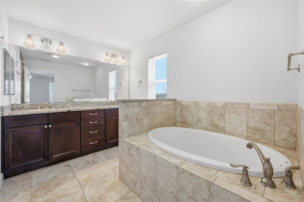 4718 Southwest 65th Place Ocala, FL 34474 - Photo 28 of 47