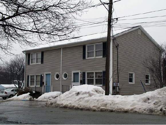 35 Silver Street Rochester, NH 03867 - Photo 1 of 1