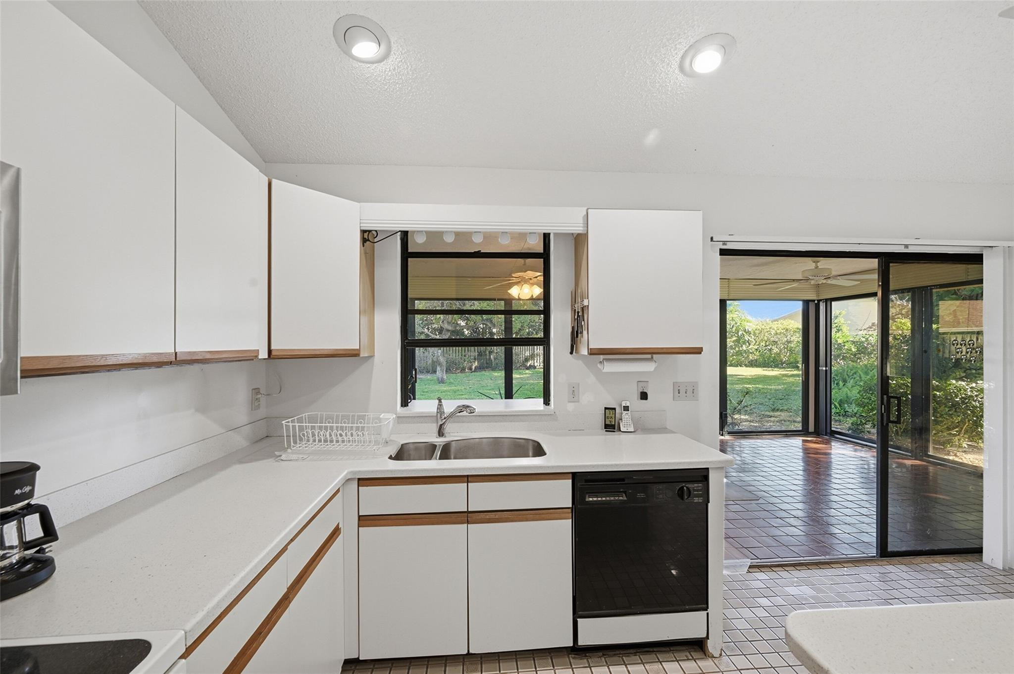 2805 Northwest 15th Street Delray Beach, FL 33445 - Photo 15 of 59 Photo 15