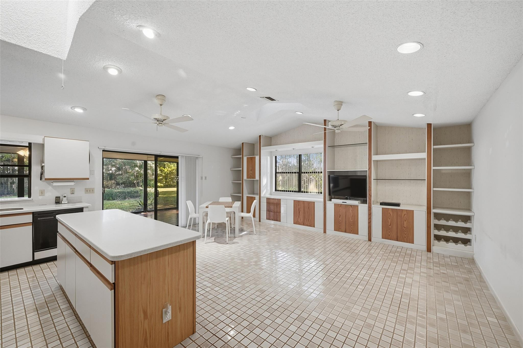 2805 Northwest 15th Street Delray Beach, FL 33445 - Photo 10 of 59 Photo 10