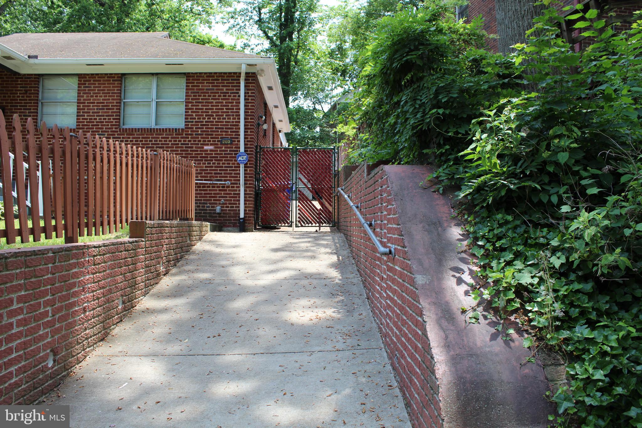 203 East Schuyler Road Silver Spring, MD 20901 - Photo 5 of 37 Long driveway