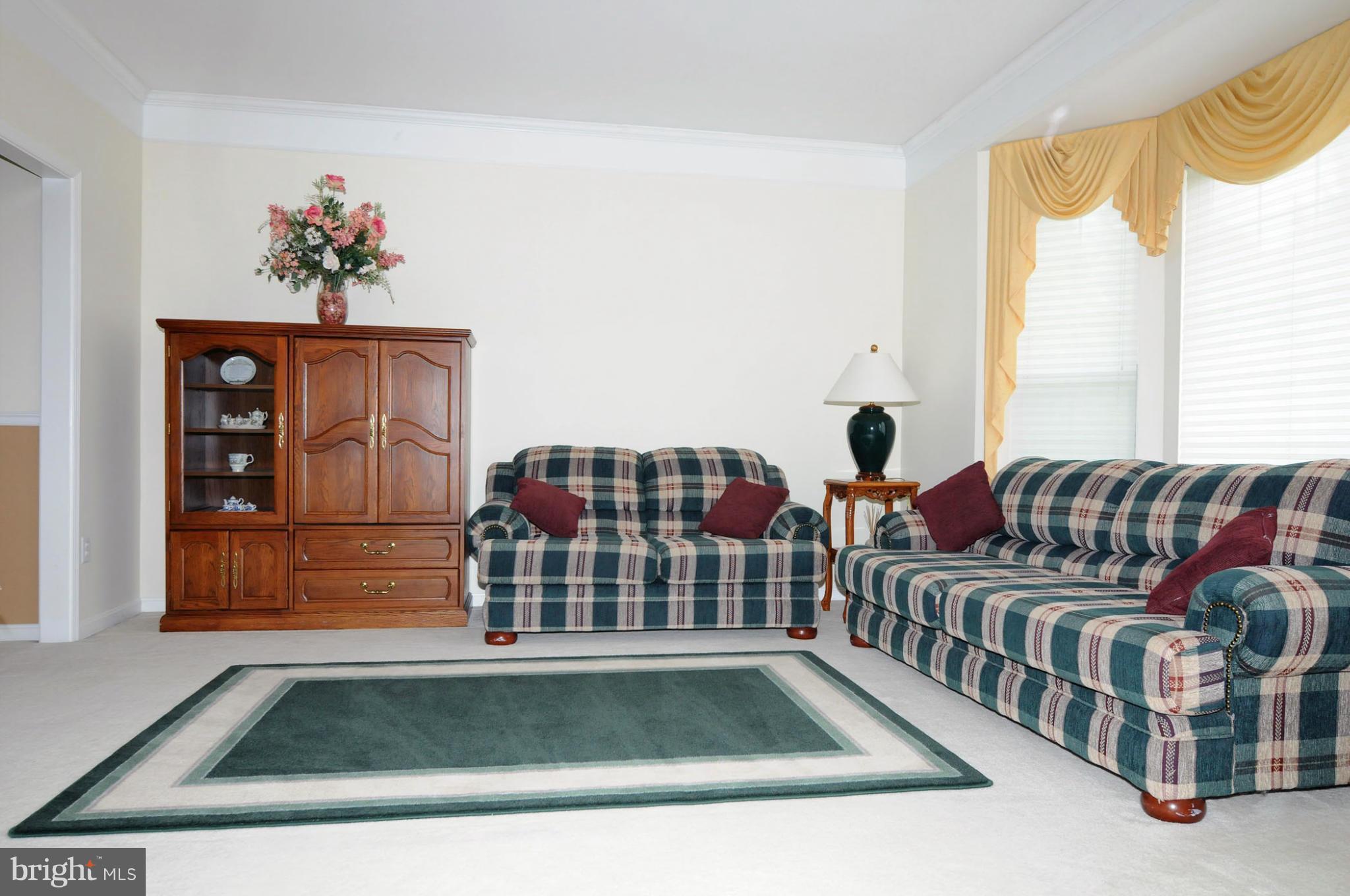 1514 Ringe Drive Severn, MD 21144 - Photo 3 of 26 Living Room