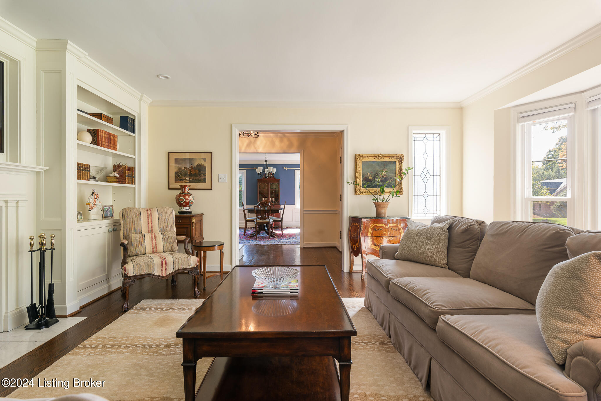 119 Travois Road Louisville, KY 40207 - Photo 17 of 63 Living Room