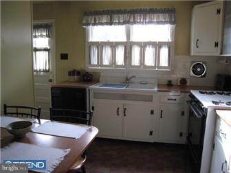1204 Wedgewood Road Flourtown, PA 19031 - Photo 5 of 12 Kitchen