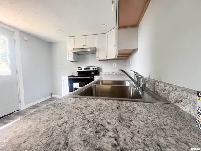 $93,500 | 421 North 18th Street, Herrin, IL 62948