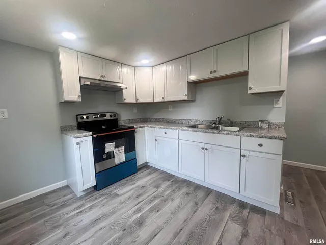 $93,500 | 421 North 18th Street, Herrin, IL 62948