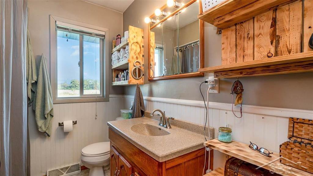 4075 Midland Road Saginaw, MI 48603 - Photo 5 of 22 50060595-4.JPG
