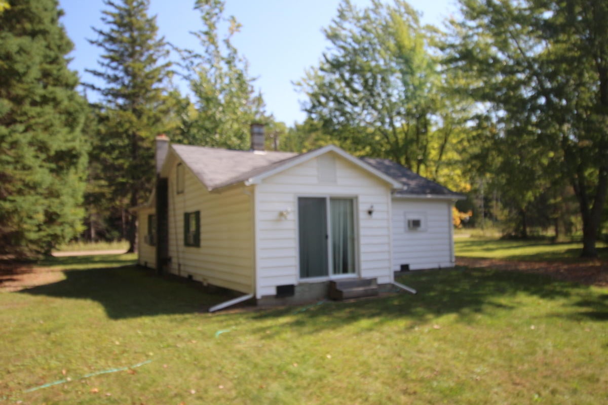 4560 Club Road Indian River, MI 49749 - Photo 6 of 24 Gallery Image 6