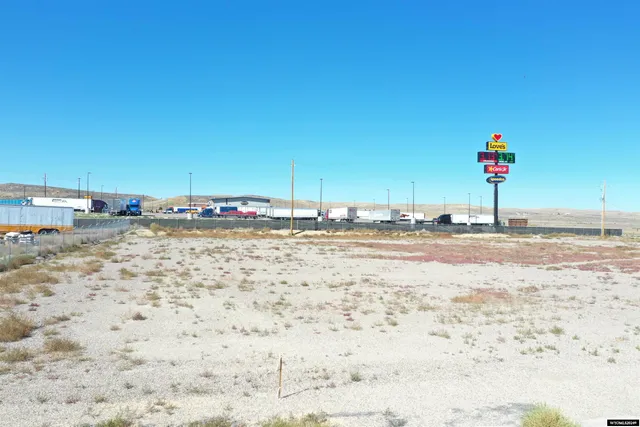 $500,000 | 5-9 Ox Bow Drive North, Green River, WY 82935