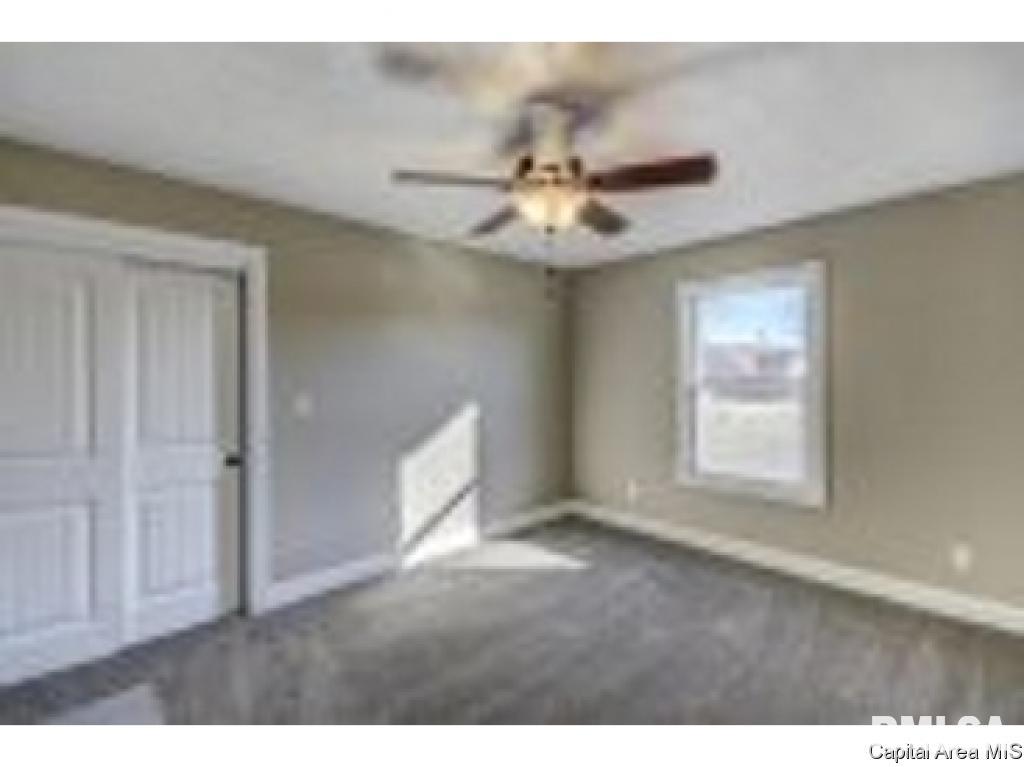 4805 Chestnut Drive Springfield, IL 62711 - Photo 14 of 18 Gallery Image 14