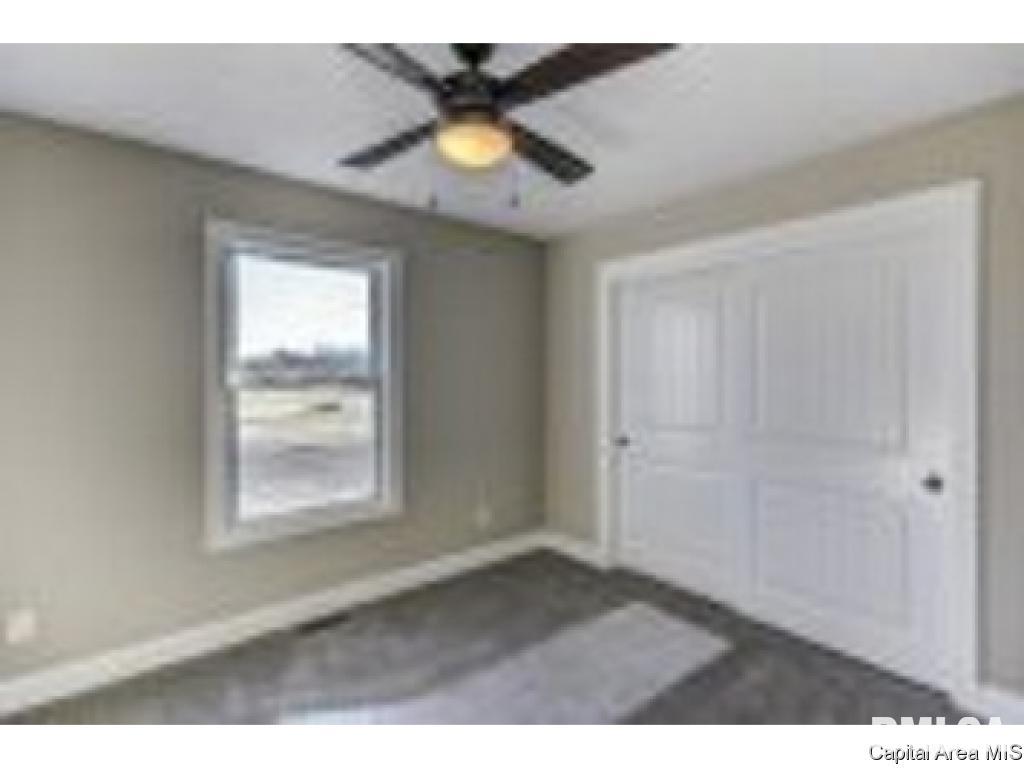 4805 Chestnut Drive Springfield, IL 62711 - Photo 15 of 18 Gallery Image 15