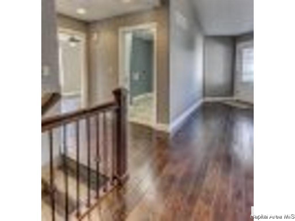 4805 Chestnut Drive Springfield, IL 62711 - Photo 8 of 18 Gallery Image 8
