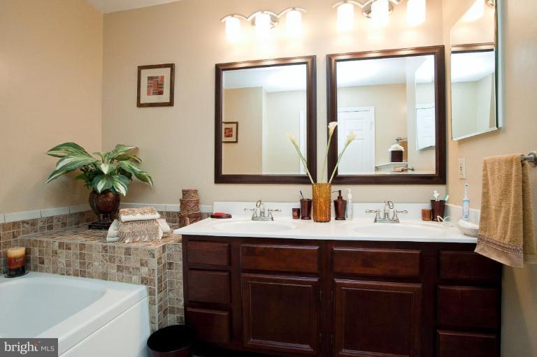 12012 Saw Mill Court Silver Spring, MD 20902 - Photo 28 of 30 Master Bath #2