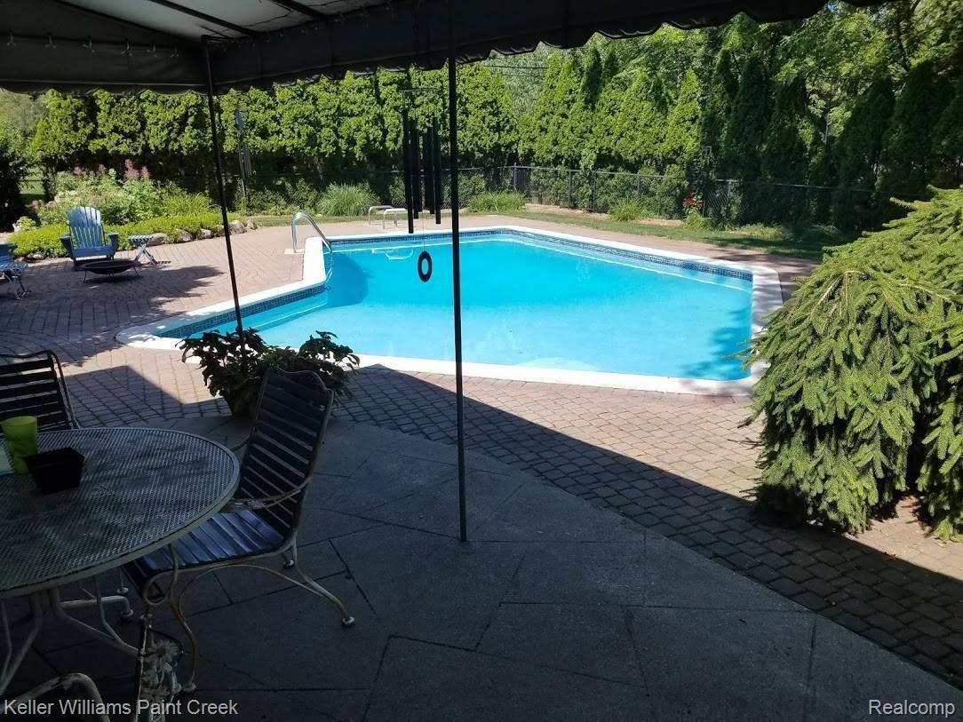 2210 Kingsford Road Rochester, MI 48309 - Photo 5 of 34 20190807_145627.jpg