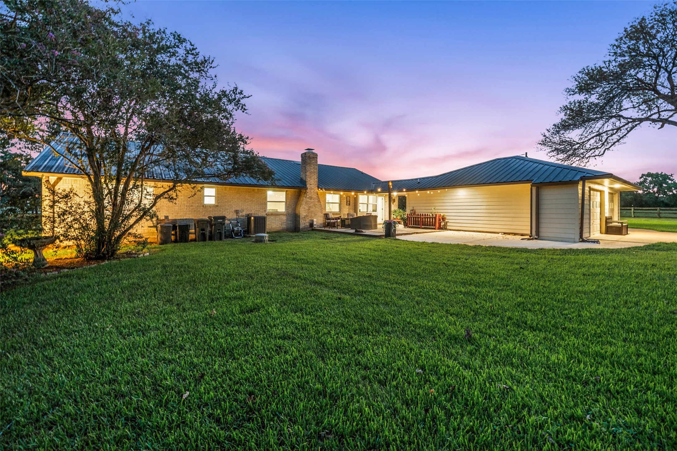 21348 Farm To Market 359 Hempstead, TX 77445 - Photo 34 of 48 a house view with a garden space