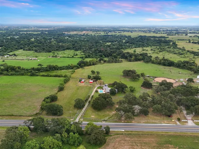 $950,000 | 21348 Farm To Market 359, Hempstead, TX 77445