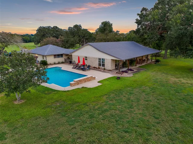 $950,000 | 21348 Farm To Market 359, Hempstead, TX 77445