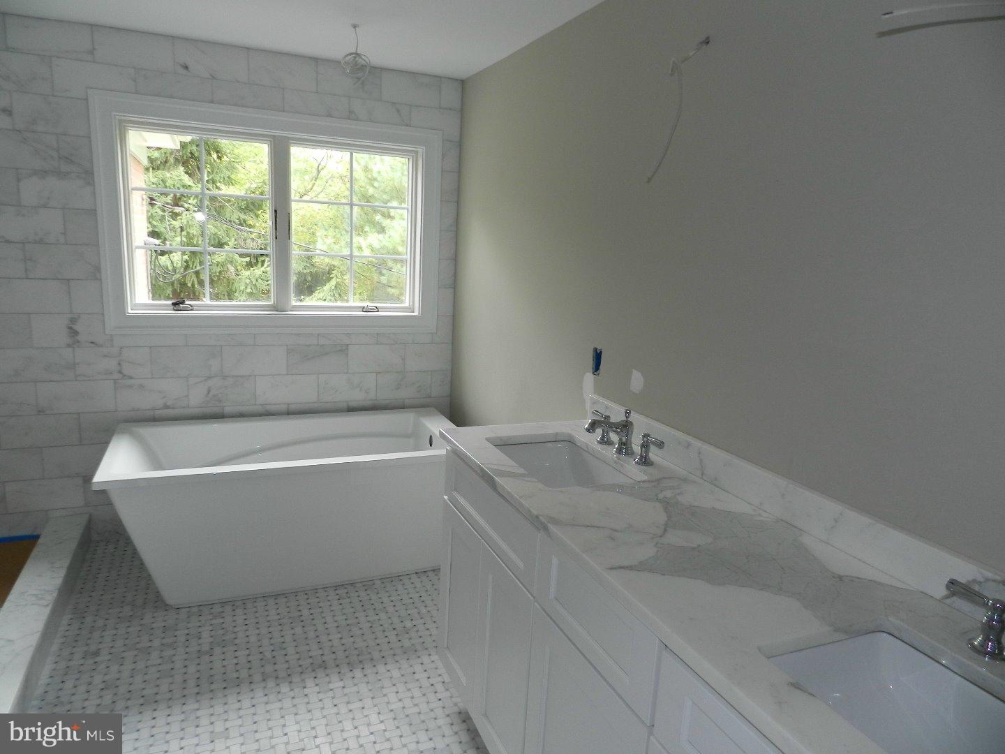 1041 Tenby Road Berwyn, PA 19312 - Photo 16 of 25 Master Bathroom