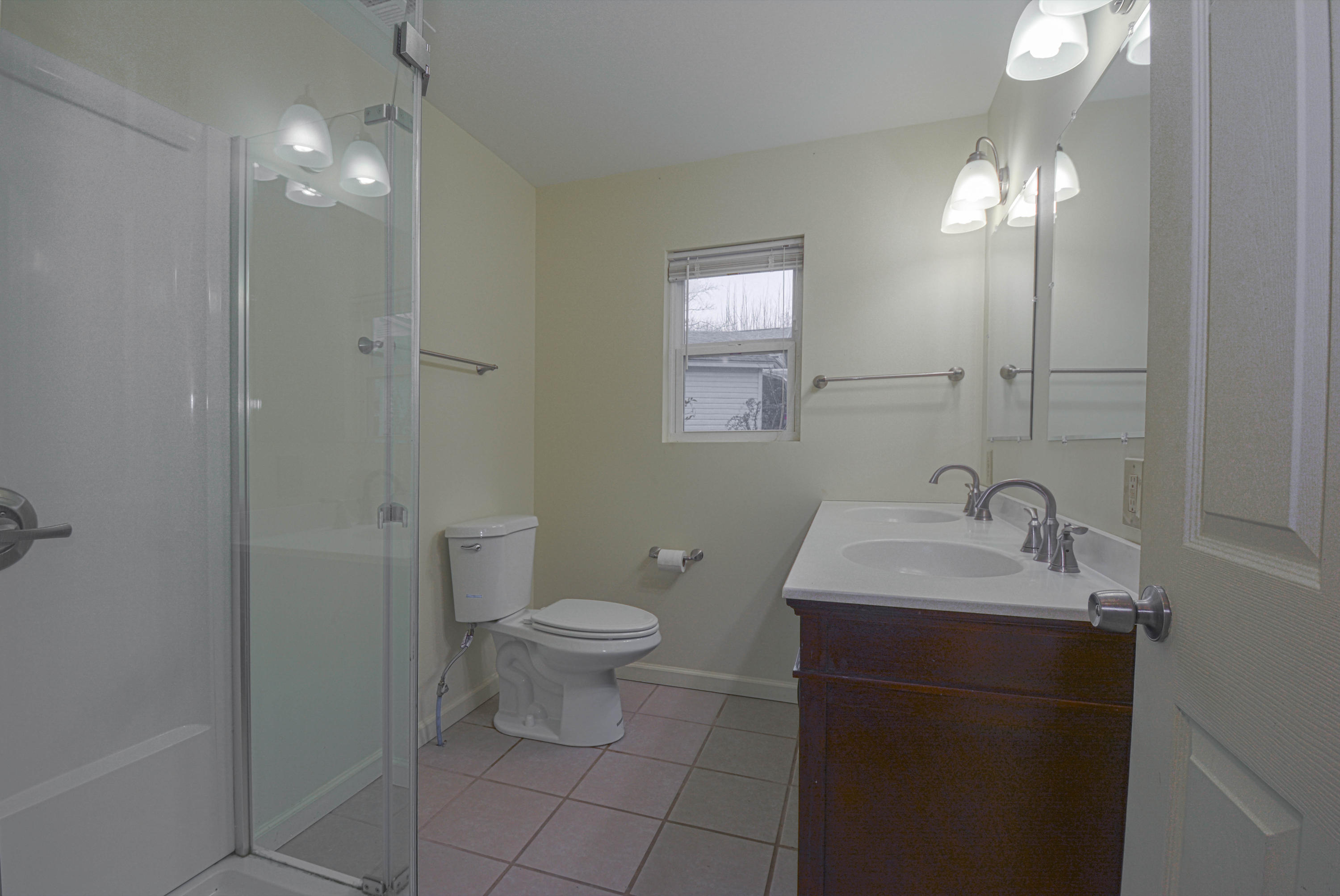 102 Union Road Oak Ridge, TN 37830 - Photo 7 of 16 Master bathroom.