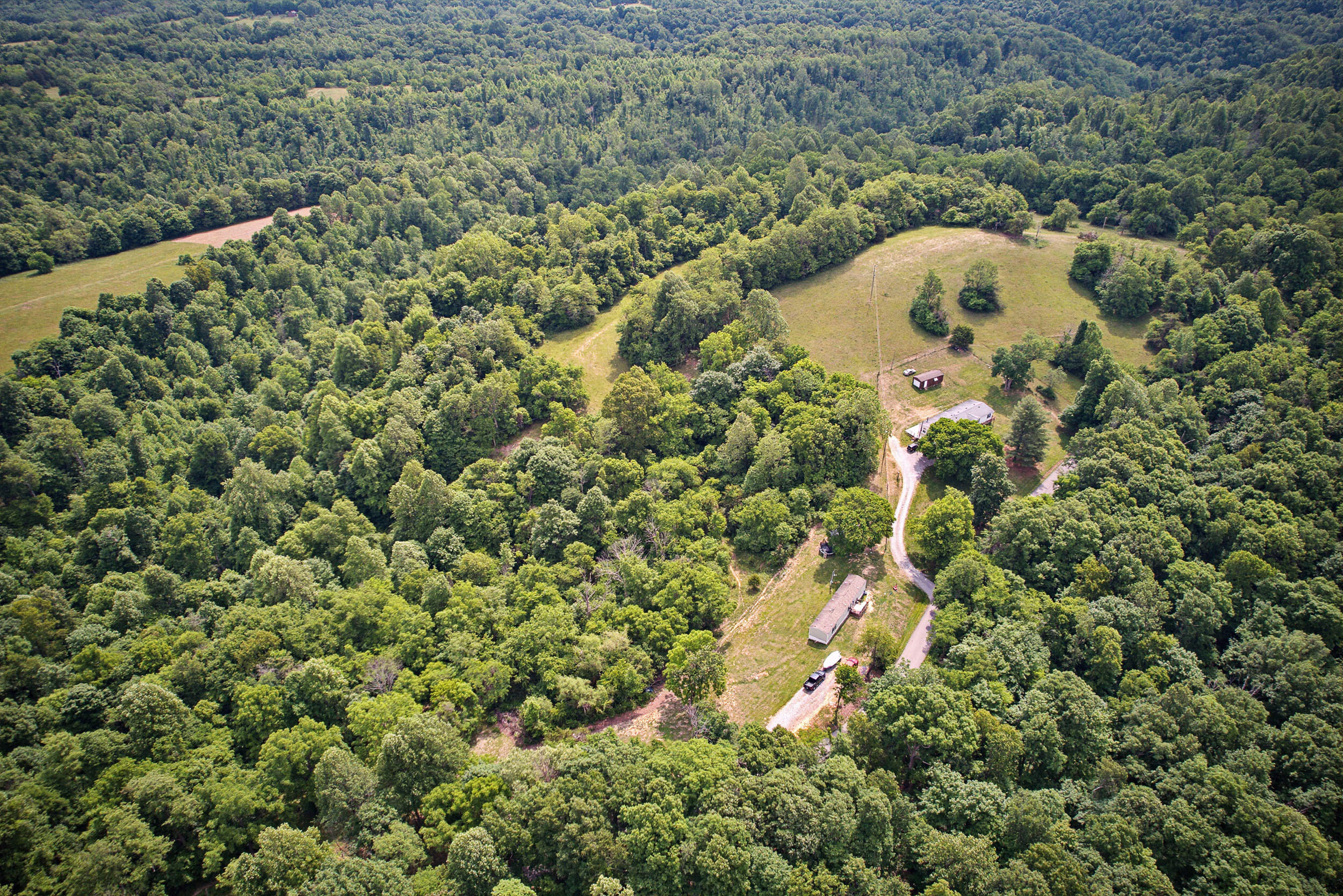 1525 Tennessee Ridge Road Parksville, KY 40464 - Photo 47 of 48 IMG_5034