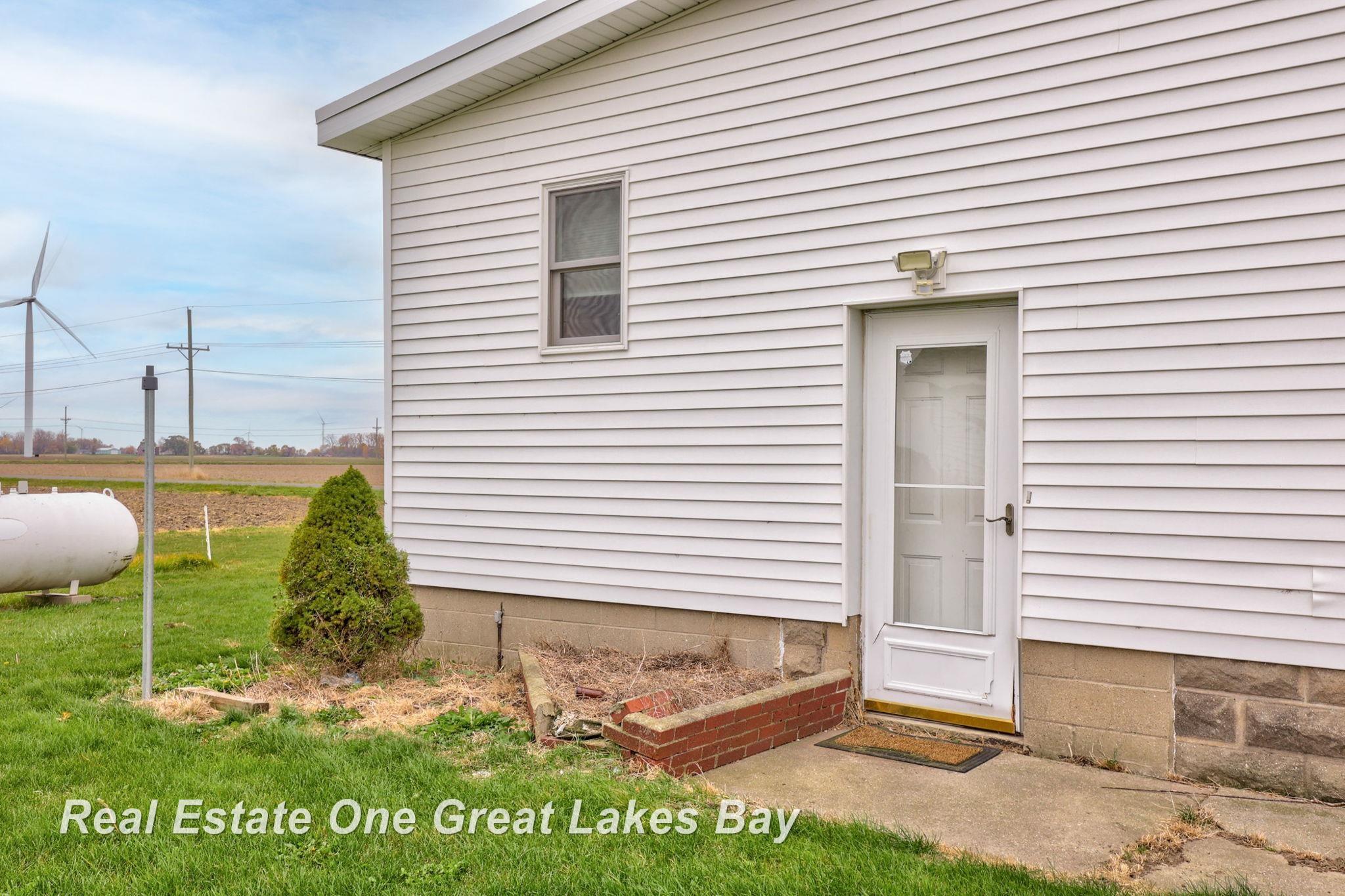 4060 Dickerson Road Akron, MI 48701 - Photo 45 of 62