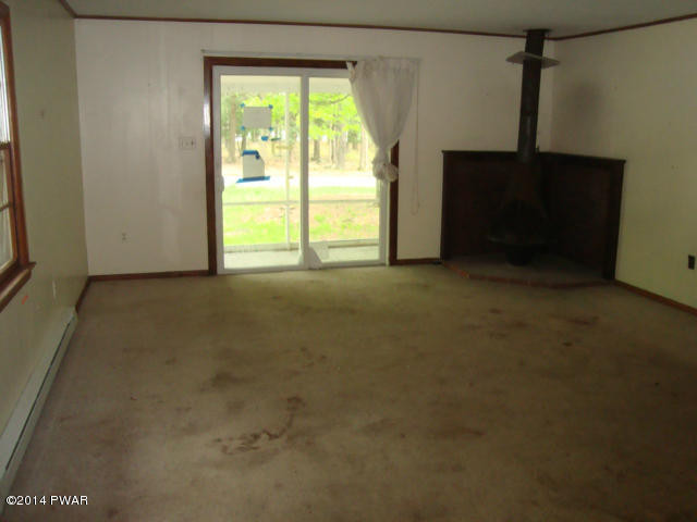 153 Lake In The Clouds Road Canadensis, PA 18325 - Photo 7 of 14