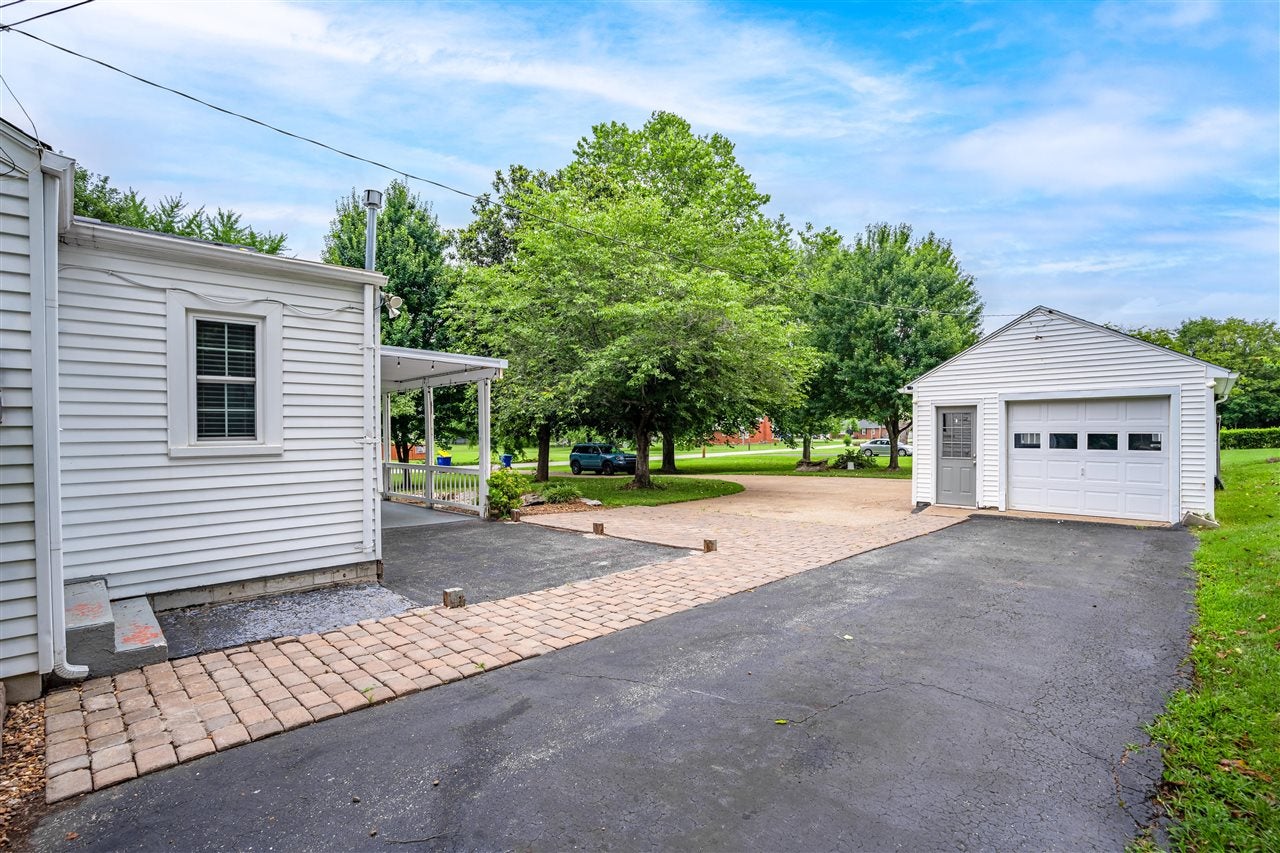434 Morgantown Road Franklin, KY 42134 - Photo 8 of 38 Gallery Image 8