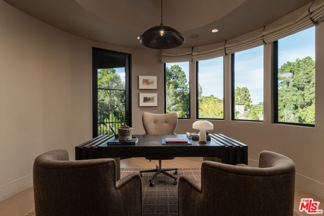 1122 La Altura Road Beverly Hills, CA 90210 - Photo 23 of 44