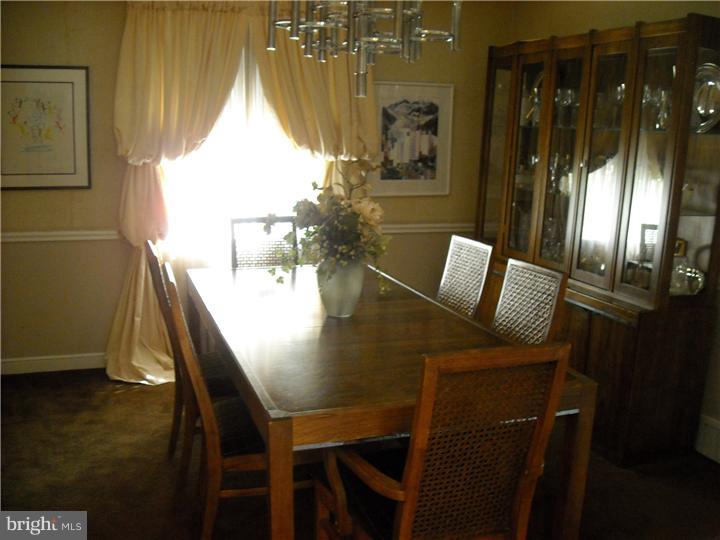 29 Dewey Road Cheltenham, PA 19012 - Photo 5 of 19 Dining Room