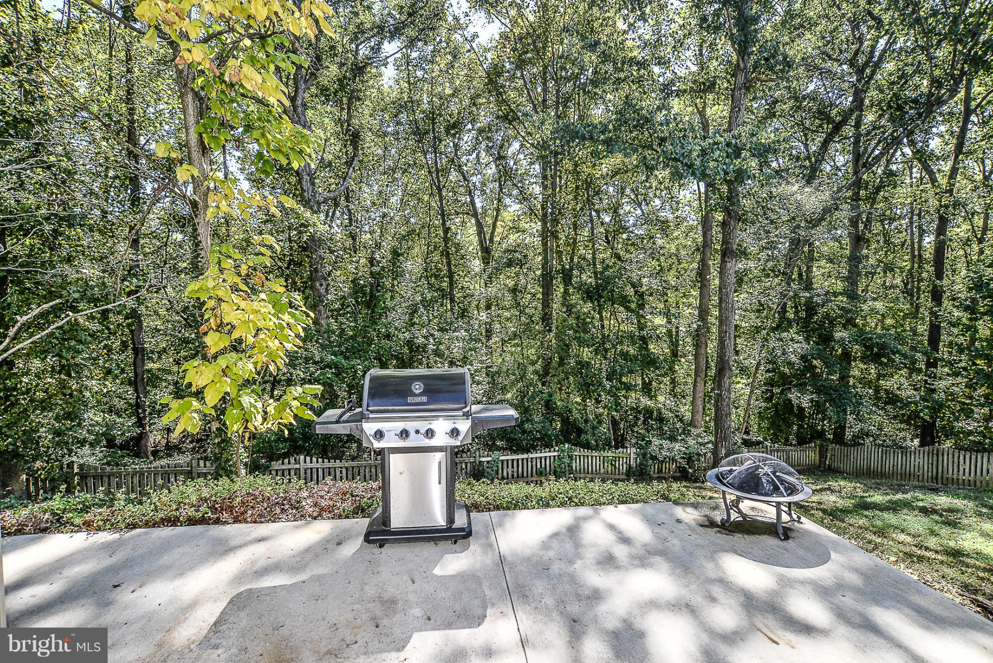 7925 St George Court Springfield, VA 22153 - Photo 22 of 24 Exterior (Rear)