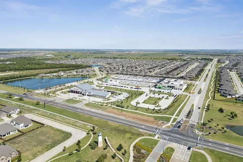 $468,000 | 4105 Silver Spur Court, Aubrey, TX 76227