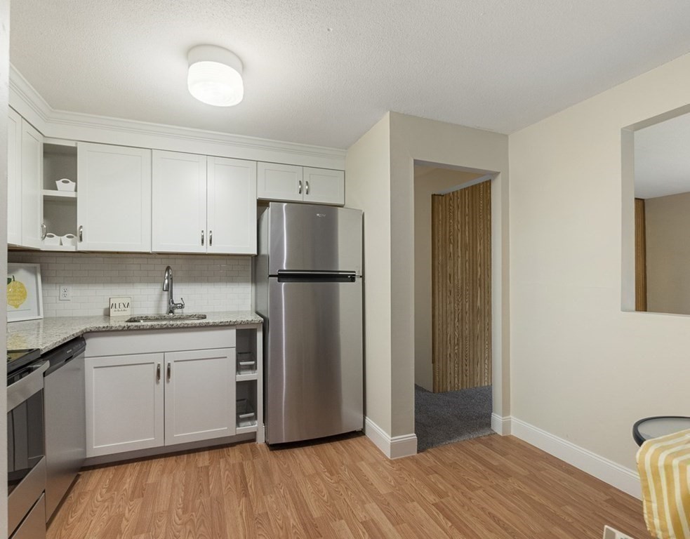 384 A Great Road, Unit 204 Acton, MA 01720 - Photo 9 of 26