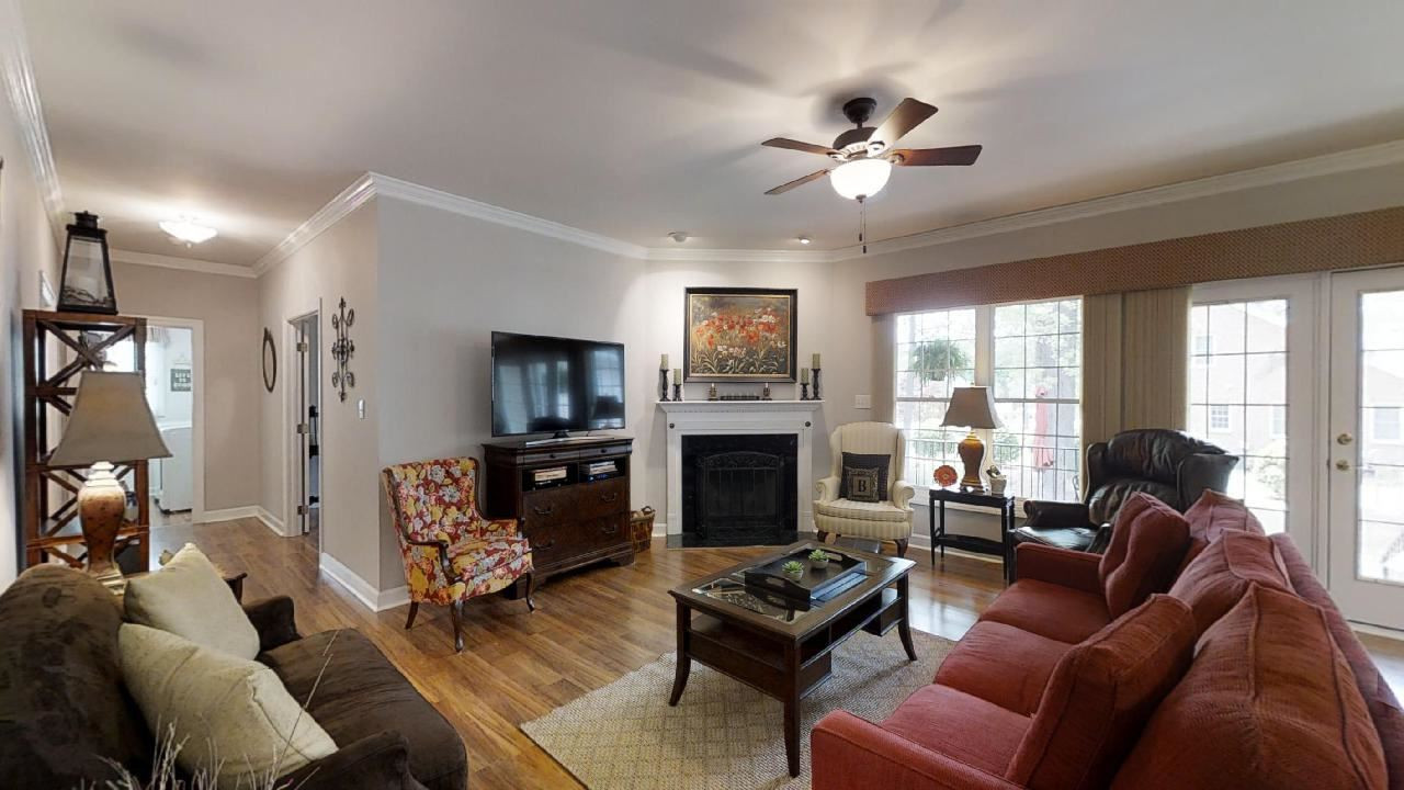 4012 Stone Summit Lane Raleigh, NC 27603 - Photo 6 of 20 Living Room
