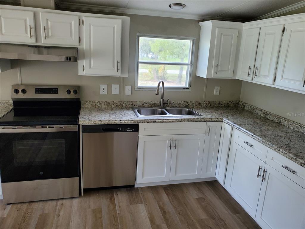 17705 Oxenham Avenue Spring Hill, FL 34610 - Photo 8 of 20