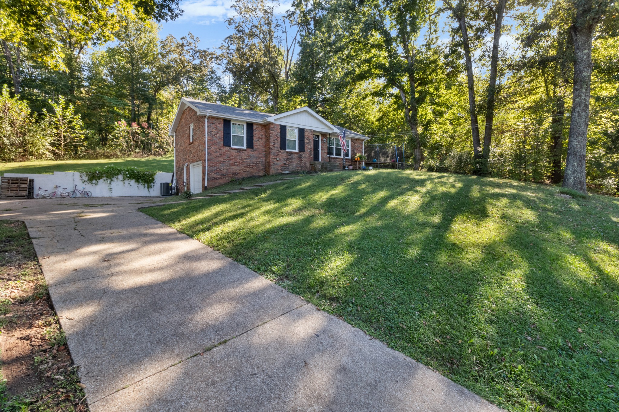 684 Dean Road Clarksville, TN 37040 - Photo 2 of 35 a view of house with backyard