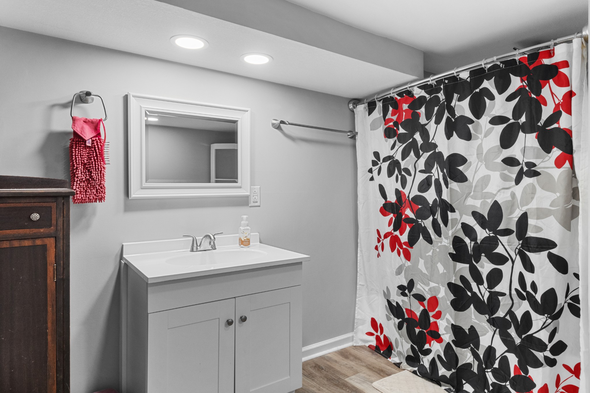684 Dean Road Clarksville, TN 37040 - Photo 28 of 35 a bathroom with a sink and a mirror