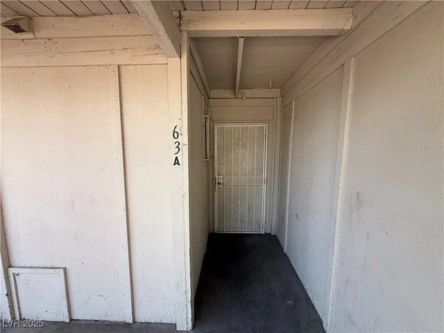 $895 | 5330 South Swenson Street, Unit 63A, Las Vegas, NV 89119