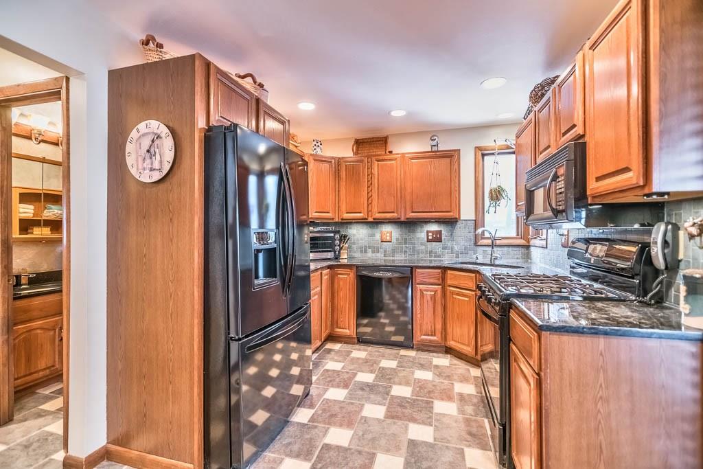 2548 Wickline Road Gibsonia, PA 15044 - Photo 8 of 23 Gallery Image 8