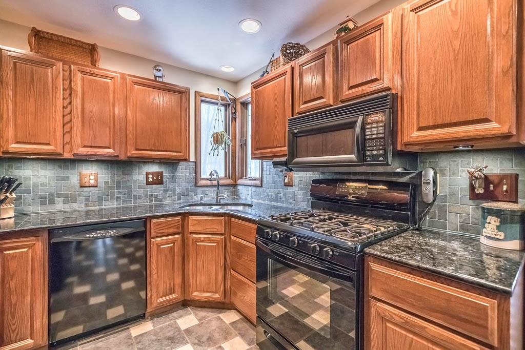 2548 Wickline Road Gibsonia, PA 15044 - Photo 9 of 23 Gallery Image 9