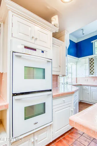 $950,000 | 6041 Torrey Pines Drive, El Paso, TX 79912