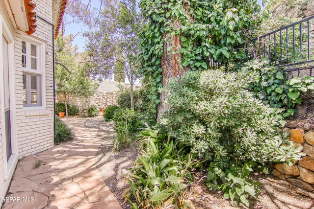 $950,000 | 6041 Torrey Pines Drive, El Paso, TX 79912