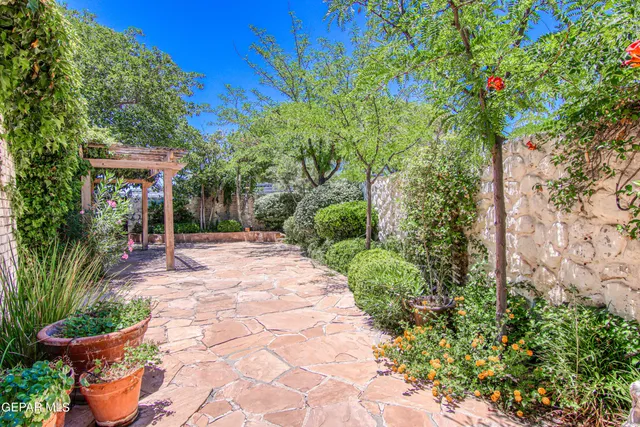 $950,000 | 6041 Torrey Pines Drive, El Paso, TX 79912