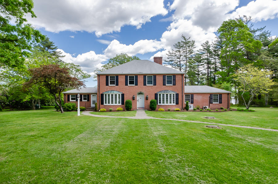 78 Wareham Road Marion, MA 02738 - Photo 3 of 47 a front view of house with yard and green space
