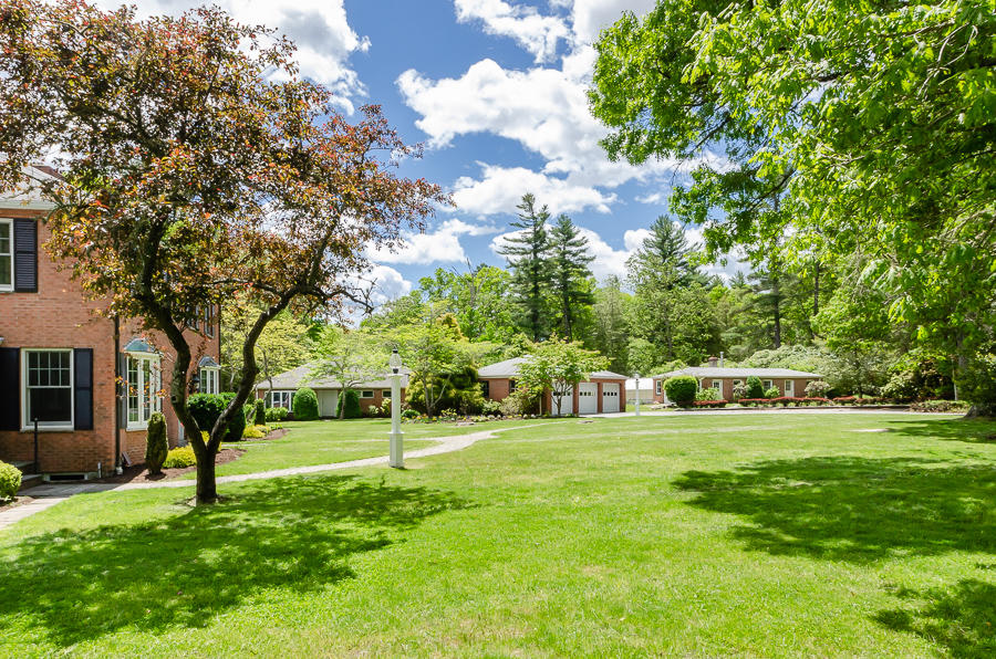 78 Wareham Road Marion, MA 02738 - Photo 4 of 47 a view of a park with large trees