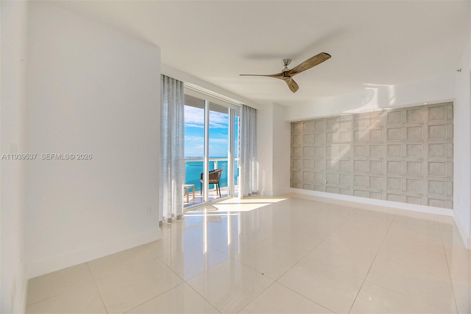 465 Brickell Avenue, Unit 4301 Miami, FL 33131 - Photo 12 of 32
