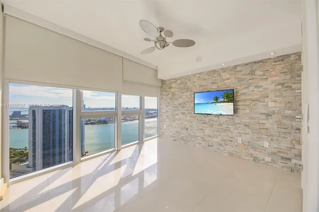 $7,000 | 465 Brickell Avenue, Unit 4301, Miami, FL 33131